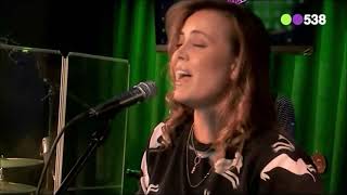 Anouk  Nobodys wife live acoustic  538 [upl. by Thaine]