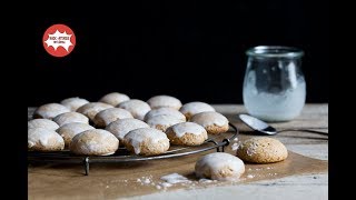 Pfeffernüsse ganz einfach backen mit der BACKATTACKE mit Annie [upl. by Dlareg956]