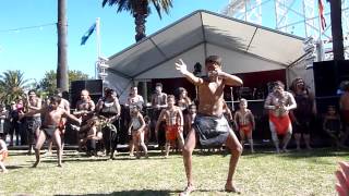 St Kilda Festival  Corroboree  traditional Aboriginal dancers [upl. by Raye]