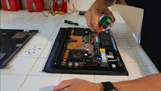 Cleaning My Razer Blade 15 Fans [upl. by Kylah]