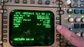 BOEING 747 RECEIVE CLEARANCE TO CROSS THE ATLANTIC OCEAN VIA SATELLITE DATA LINK ACARS [upl. by Jewel]