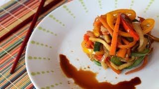 Wok de verduras salteadas con salsa de soja  Stirfried vegetables with soy sauce [upl. by Carolus675]