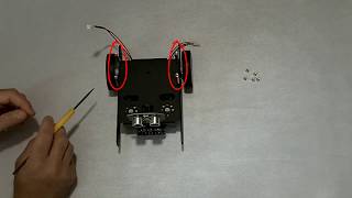 Keybot Robot Kit Part 2 Assembly Caveats [upl. by Idnarb928]