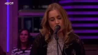 Anouk  Nobodys Wife  akoestisch  RTL Late Night [upl. by Lemmy]